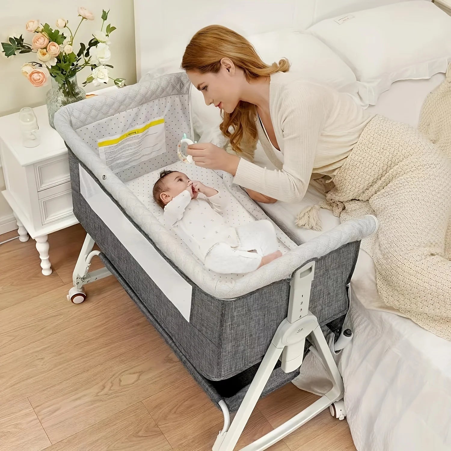 Bassinet Bedside Sleeper with Wheels